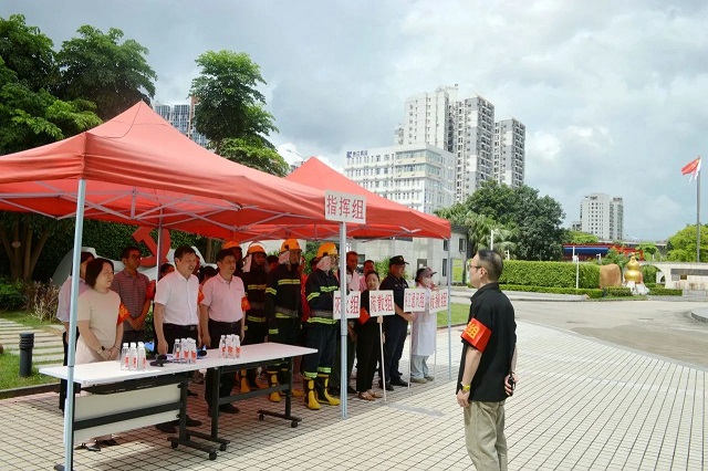 奮力拼 “星”作為丨星群公司舉行安全生產綜合疏散救援演練， 筑牢安全生產防線